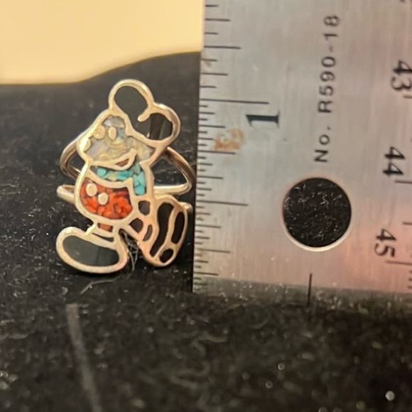 Vintage Zuni Sterling Silver Stone Chip Inlay Mickey Mouse Ring - Picture 4 of 5